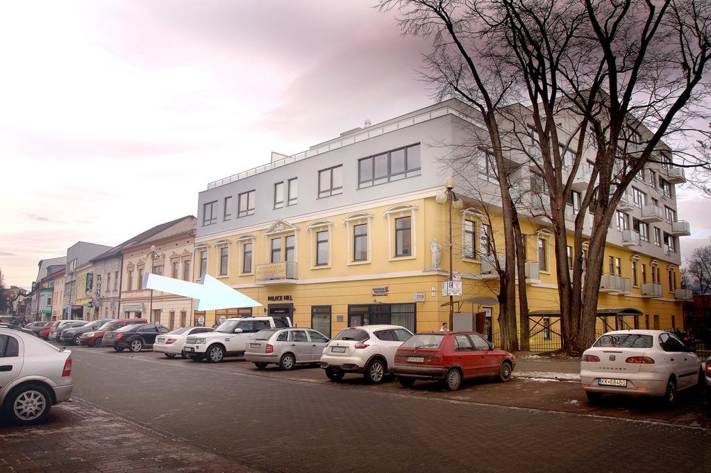 Home Away Main Square Apartment Poprad Buitenkant foto