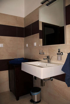 Home Away Main Square Apartment Poprad Buitenkant foto